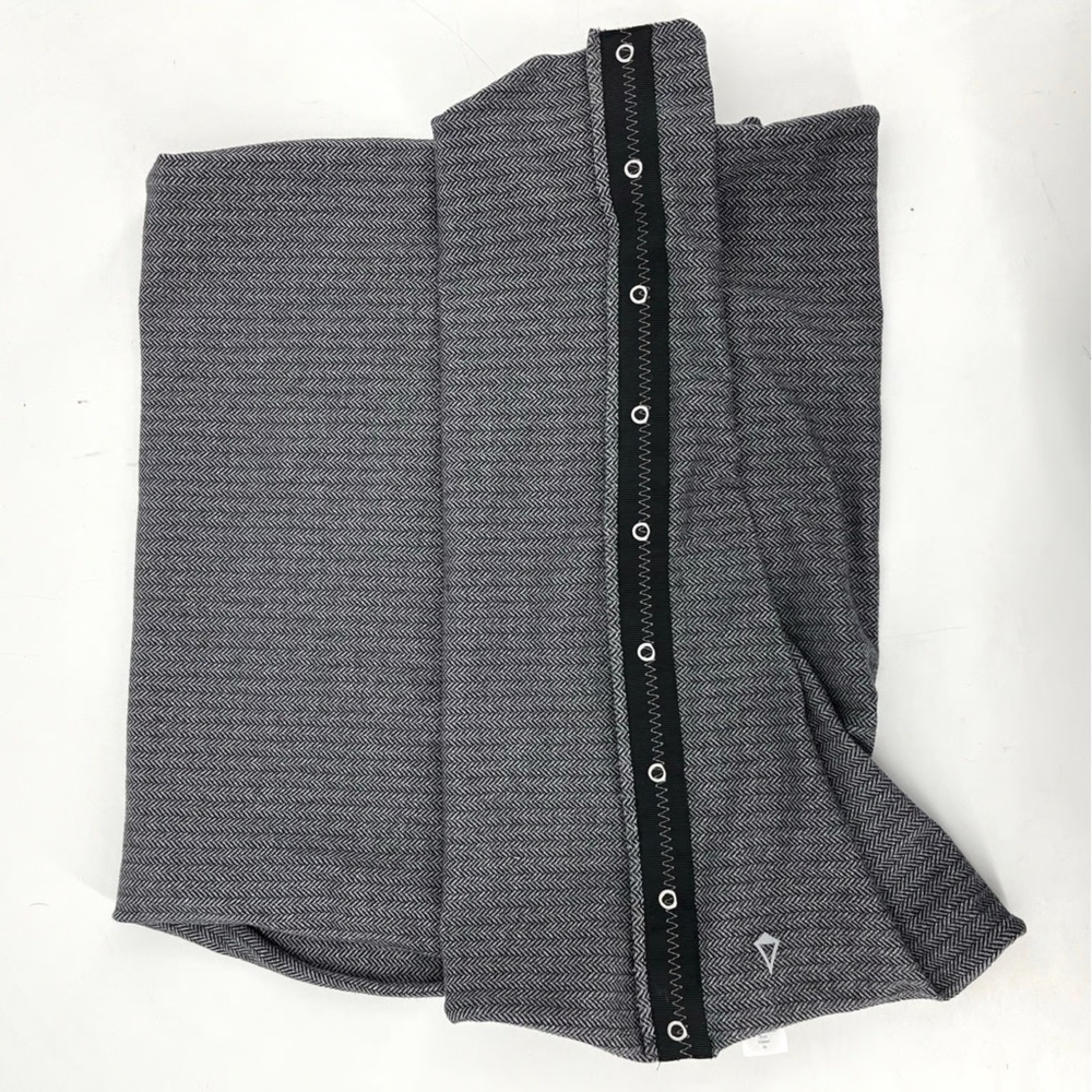 2 for $20// Ivivva Charcoal Wrap Scarf - Picture 3 of 6